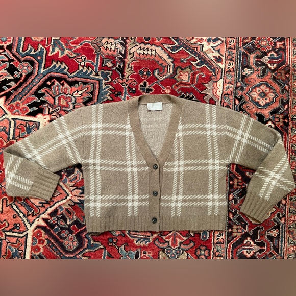 Everlane THE ALPACA V-NECK CROPPED CARDIGAN in lightest taupe — Women’s Medium - Picture 4 of 11